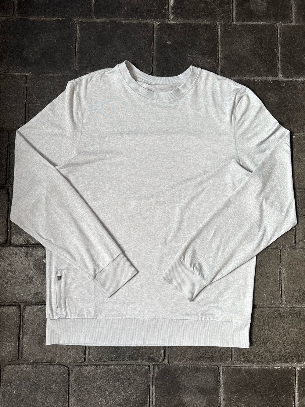 Vuori men’s ponto performance crew long sleeve pullover gray size large